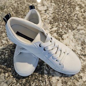 White Tommy Hilfiger Sneakers